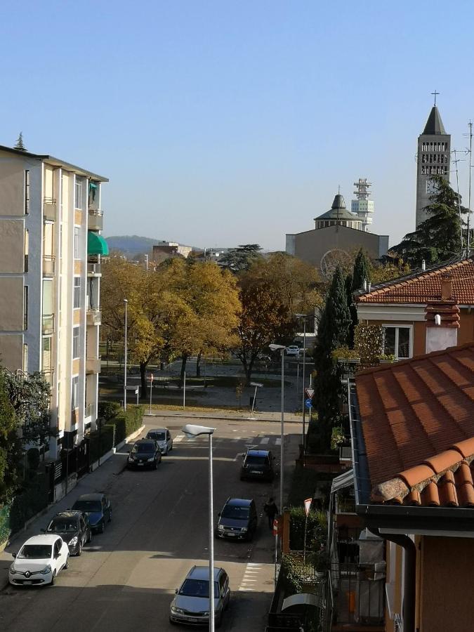 Queen East Verona Apartments Exterior photo